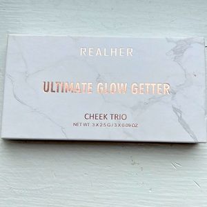 Cheek trio ultimate glow getter